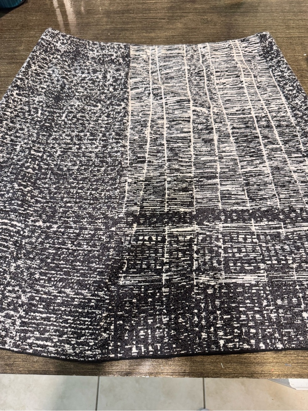 NIC+ZOE Black and White Textured Abstract Print Knit Skirt XL
